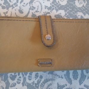 Relic tan leather wallet